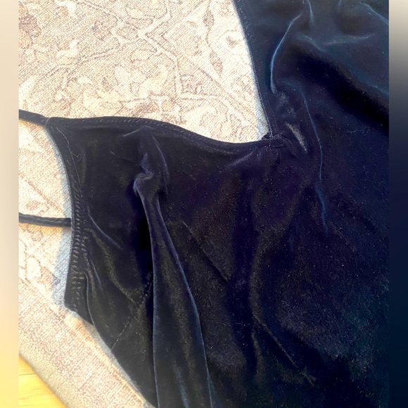 Black Velvet Slip Dress - Picture 2 of 3